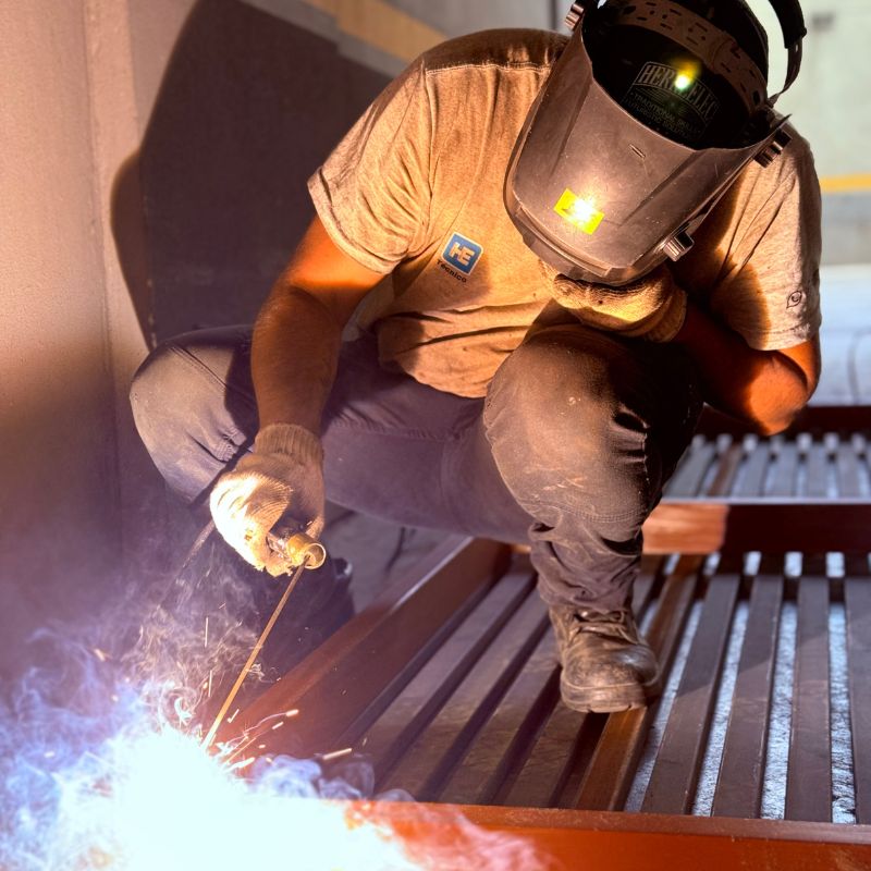 Soldaduras en Estructuras de Hierro, Acero Inoxidable y Aluminio